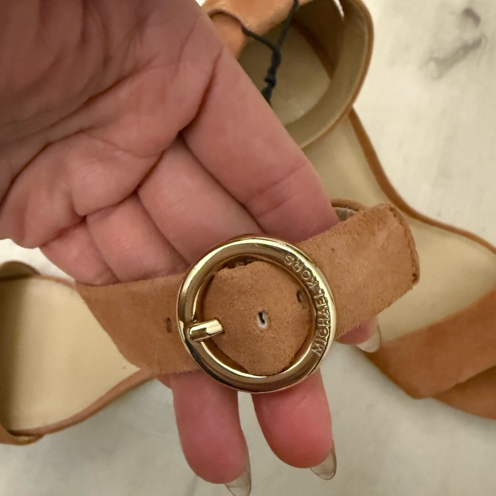 Micheal Kors Lena Chic Tan Block Heel Sandals - Picture 8 of 8